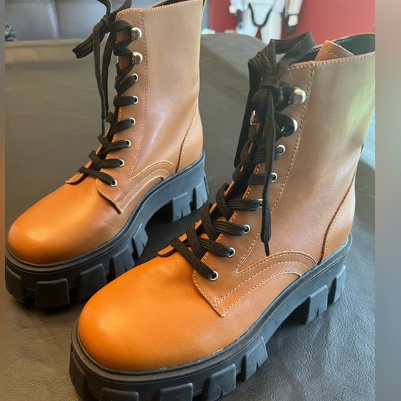 Marc Fisher Ltd. Happy Lace Combat Boots *NEW* - Picture 1 of 7